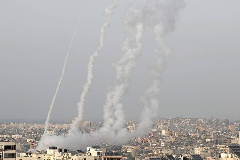 NE PRESTAJU NAPADI: Ispaljeno više od 1.000 raketa na Izrael