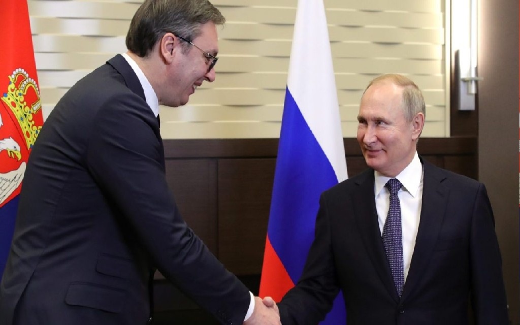 Otkrivamo: Šta će Vučić pokloniti Putinu