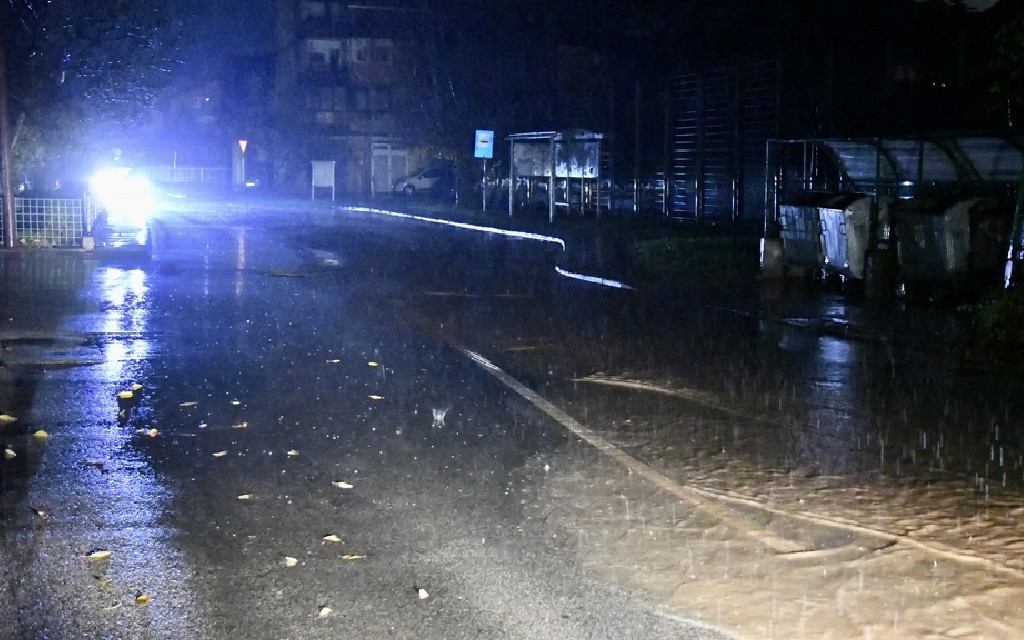 Besana noć očekuje mnoge stanovnike BiH zbog obilnih padavnina koje uzrokuju poplave i klizišta.