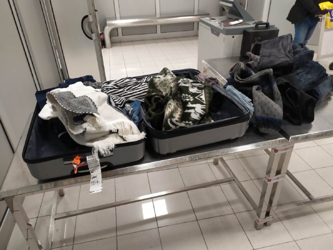 Na beogradskom aerodromu zaplijenjen prtljag natopljen kokainom