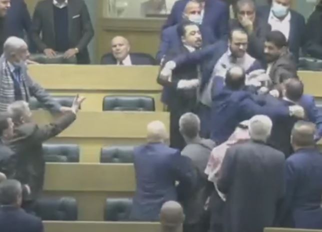 JORDAN: Potukli se poslanici i predsjednik skupštine (VIDEO)