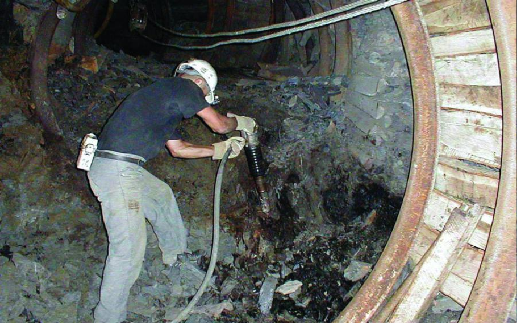 Nesreća u Đurđeviku kod Tuzle: Jedan rudar poginuo, drugi povrijeđen
