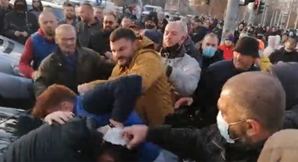 Tuča tokom blokade u Beogradu