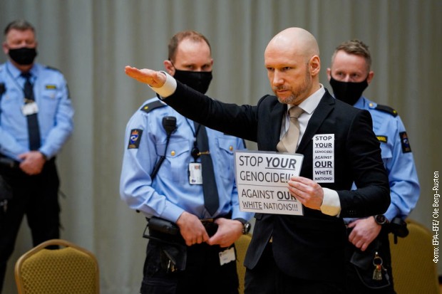 Anders Brejvik traži puštanje na slobodu, nacistički pozdrav pred sudom