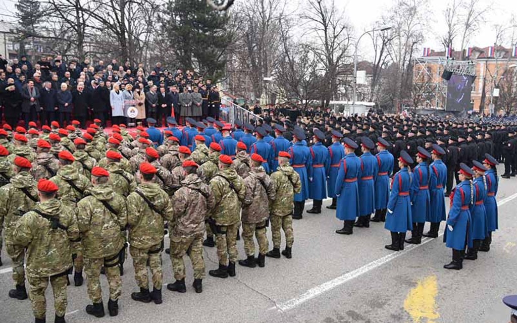 Vučić: Svečani defile regularnih policijskih snaga – 9. januara u Banjaluci ništa nije bilo sporno