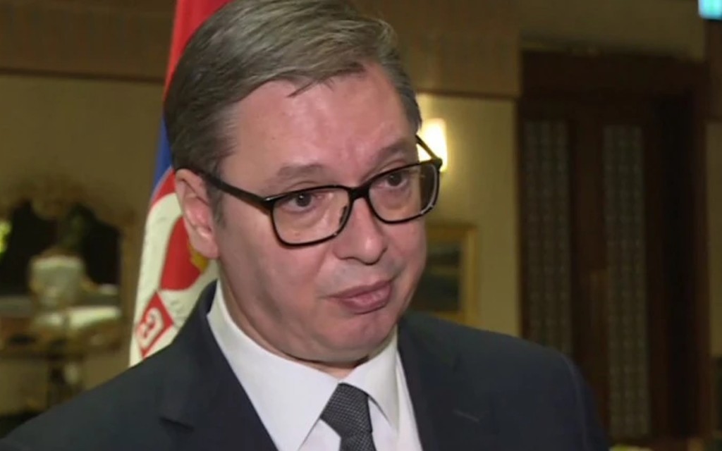 Vučić: „NISAM SPAVAO SEDAM DANA“ ali smo riješili pitanje saobraćajnih tablica