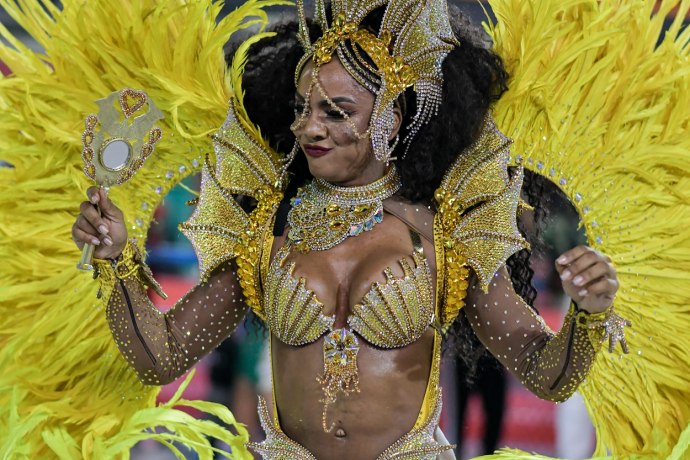 Poslije dvogodišnje pauze – karneval u Riju FOTO