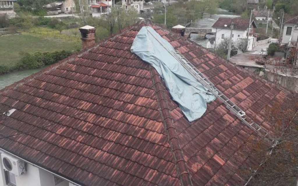 U Berkovićima jedna porodica iseljena zbog štete od zemljotresa na kući