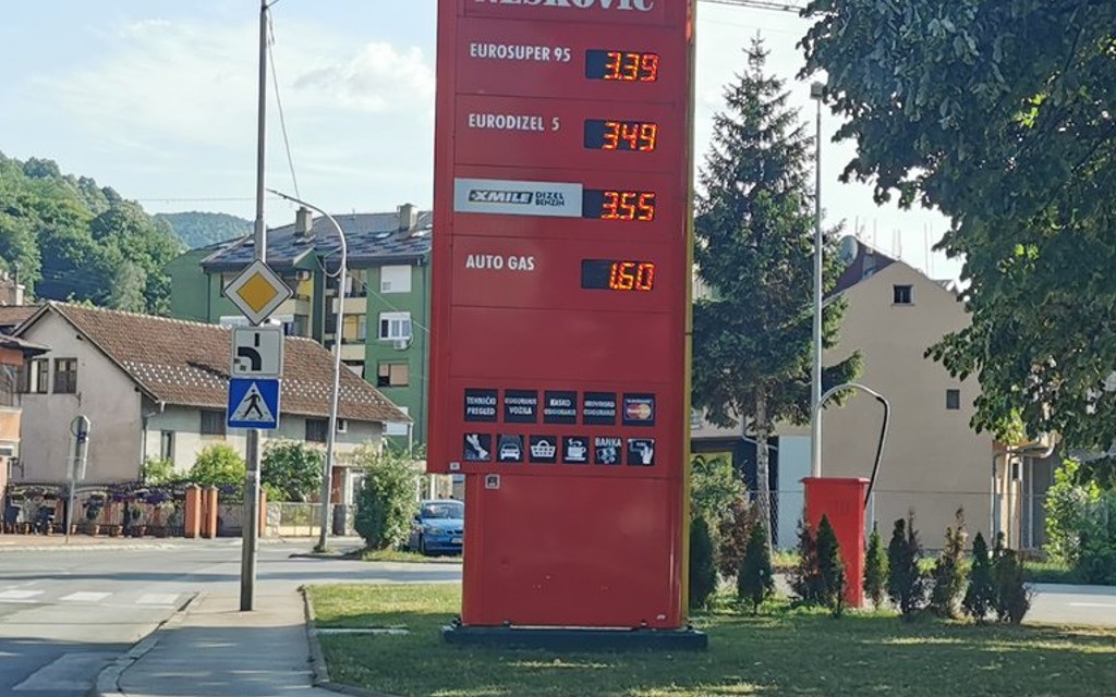 Cijene GORIVA u Banjaluci od danas veće od 3,50 KM!