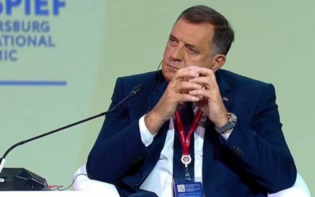 Dodik o Turkovićevoj: „Svaka joj je za šamara“