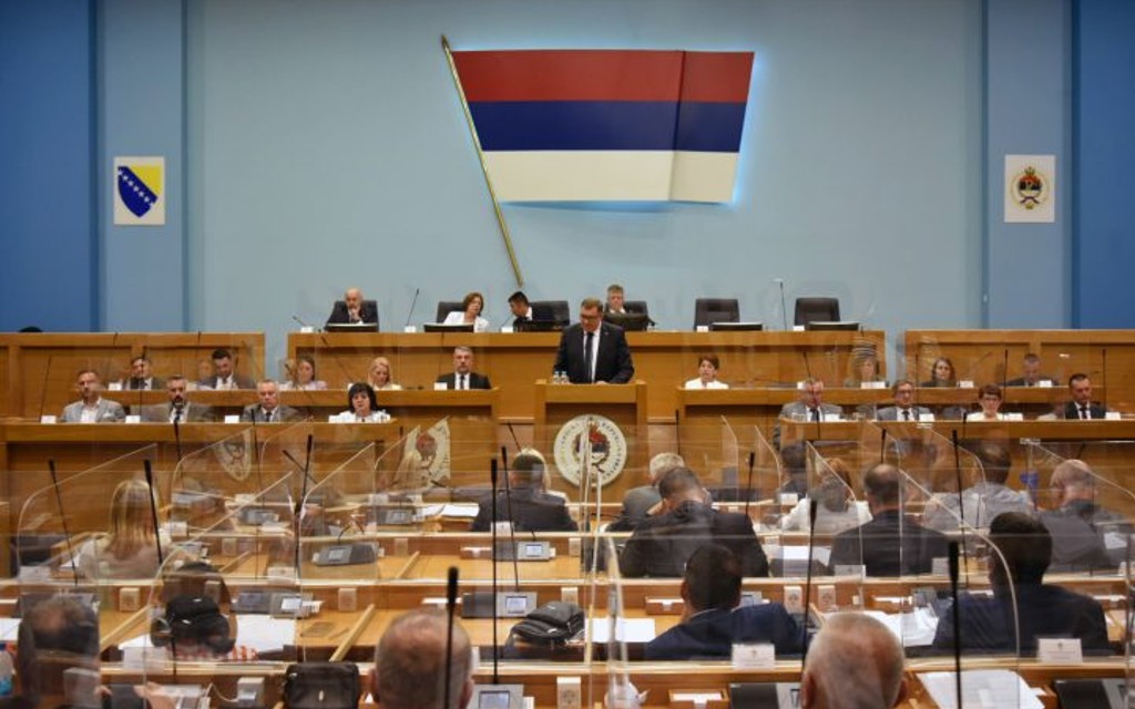 Narodna skupština Republike Srpske – SNSD: 100.000 glasova, SDS: 47.000 glasova