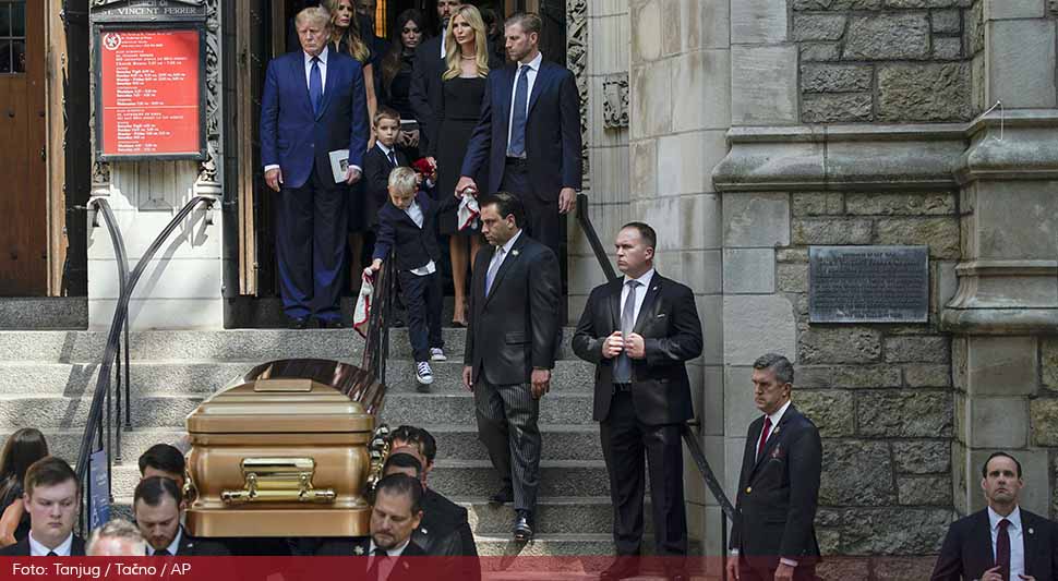 Ivana Tramp sahranjena u zlatnom kovčegu na imanju bivšeg supruga