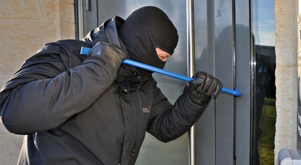 Iz kuće u Banjaluci ukradeno oko 11.000 evra, policija traga za lopovom