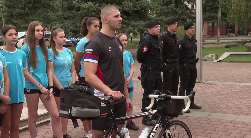 Žandarm MUP-a Srpske biciklom krenuo na hodočašće u manastir Ostrog