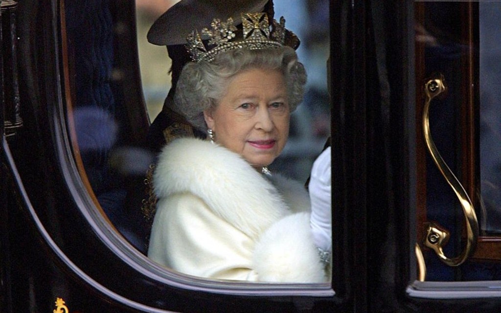 BBC prekinuo redovan program – Izvještava o zdravlju Elizabete II: Šta se dešava ako umre kraljica?