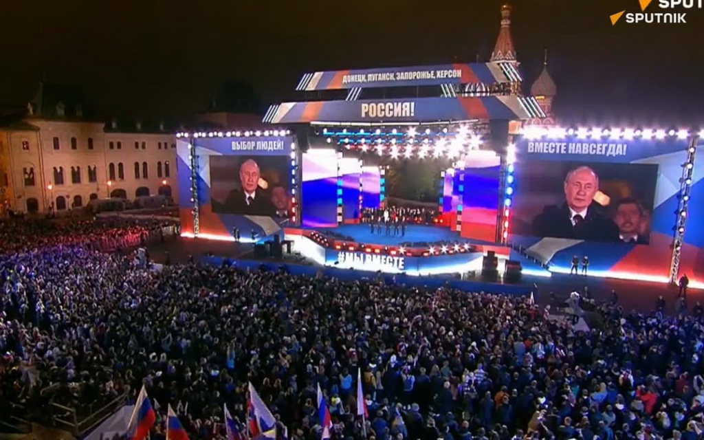 Slavlje na Crvenom trgu, Putin poručio: Dobro došli kući!