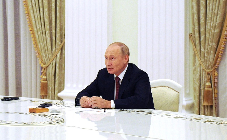 Putin: Spasavanje ljudi prioritet cijelog ruskog društva