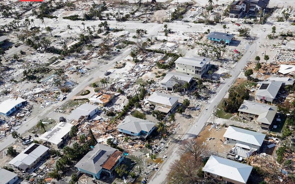 Vjetar pogodio obalu brzinom od 240 kilometara na čas: Uragan na Floridi odnio 10 života