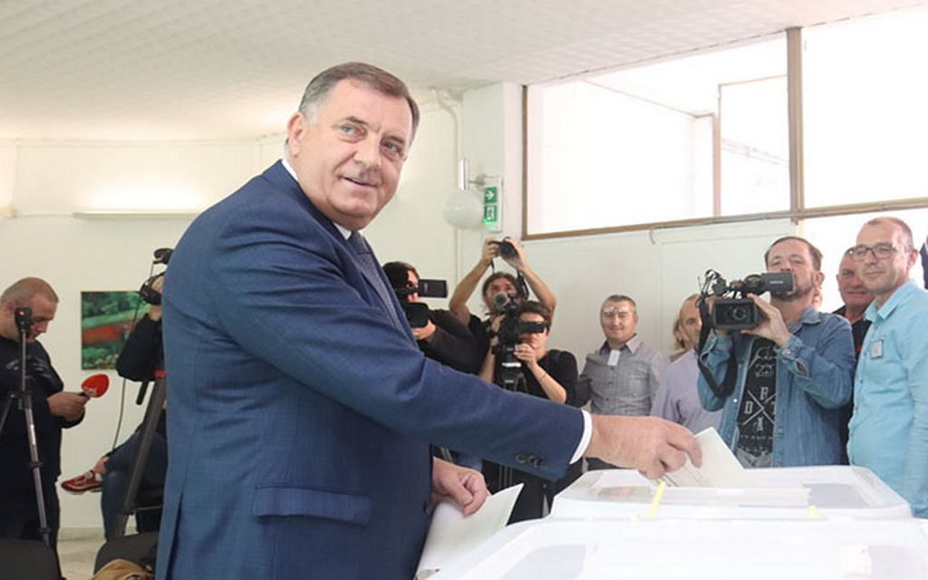 „Izbori će donijeti stabilne institucije“ Dodik poručio da su ljudi opredijeljeni da glasaju za mir i stabilnost