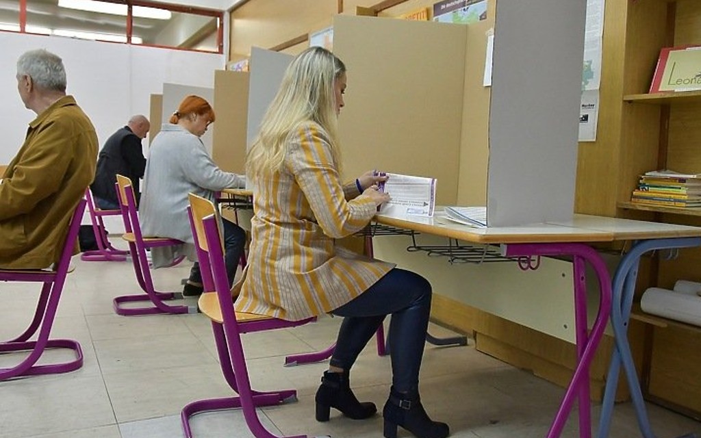 Izlaznost do 15 časova: U Banjaluci izašlo 42,75 odsto birača