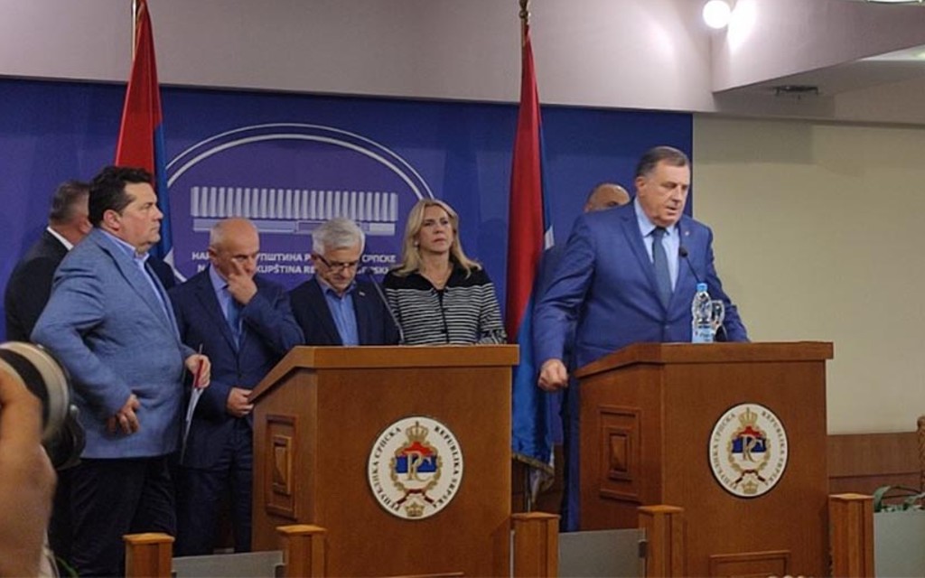 „Veoma korektna uloga Srbije“ – Dodik najavio da će ista koalicija formirati Vladu Srpske, ali poziva i ostale