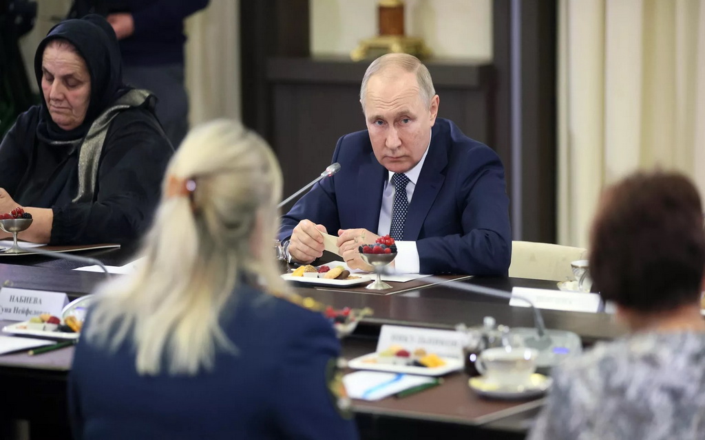 Putin: Ujedinjenje Rusije i Donbasa trebalo je da se dogodi ranije
