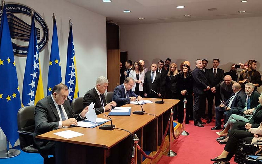 Dodik, Čović i Nikšić potpisali koalicioni sporazum