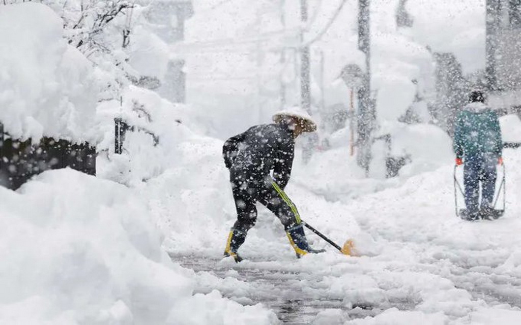 Snježna oluja okovala Japan, najmanje osam osoba poginulo!