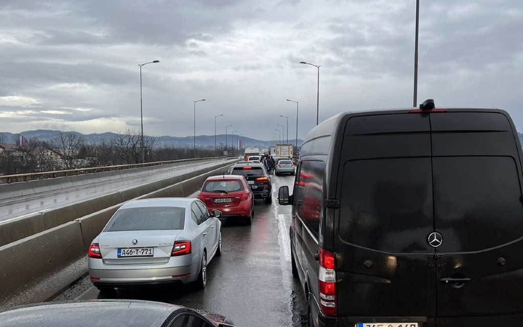 Obustavljen saobraćaj na brzoj cesti Banjaluka – Klašnice