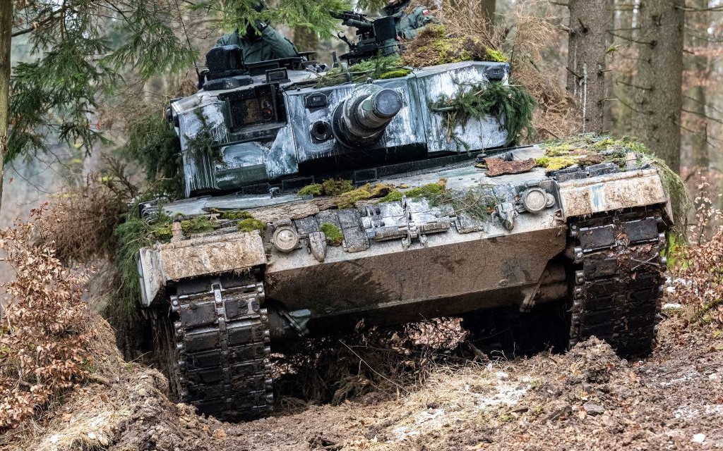 Kreće otvoreni RAT Rusije i ZAPADA: Njemačaka u Ukrajinu šalje 14 tenkova
