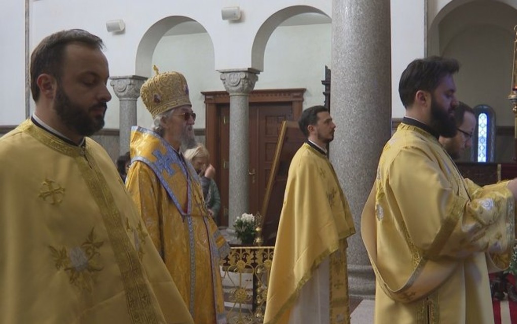 U Banjaluci služena Sveta arhijerejska liturgija; Litija i plivanje za Časni krst