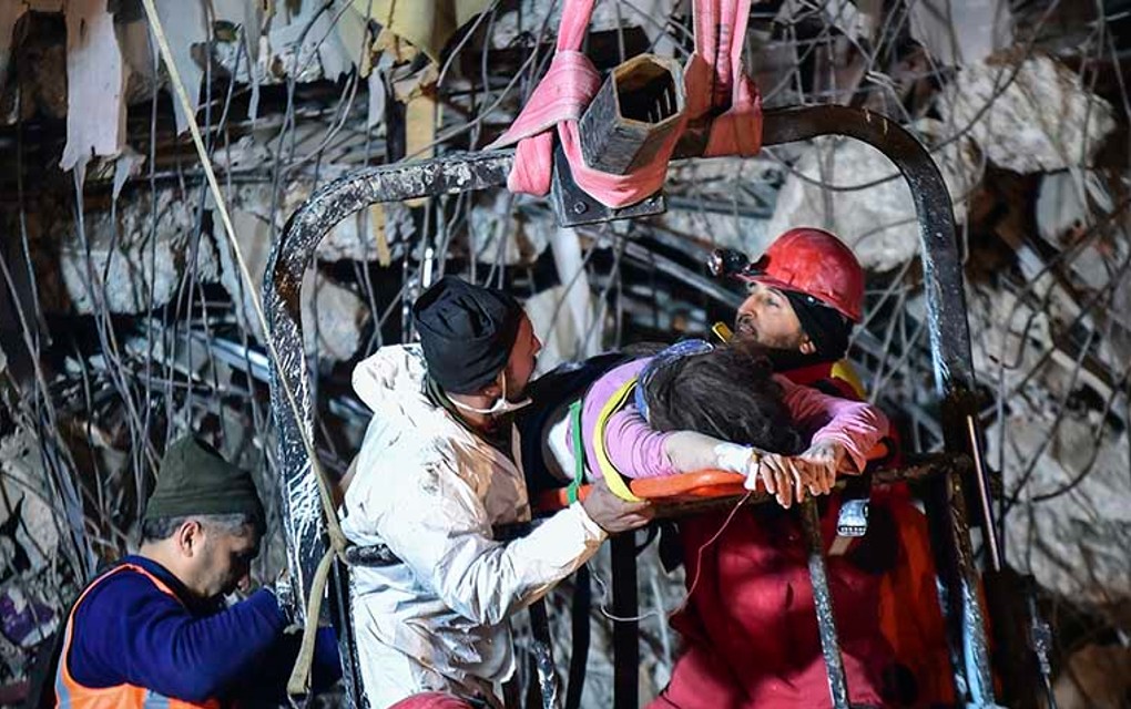 Žena spasena iz ruševina sedam dana poslije zemljotresa