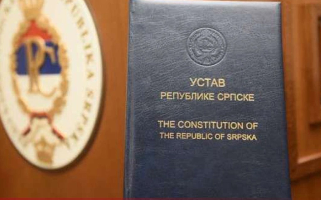 Kako je izgledao prvi Ustav Republike Srpske?