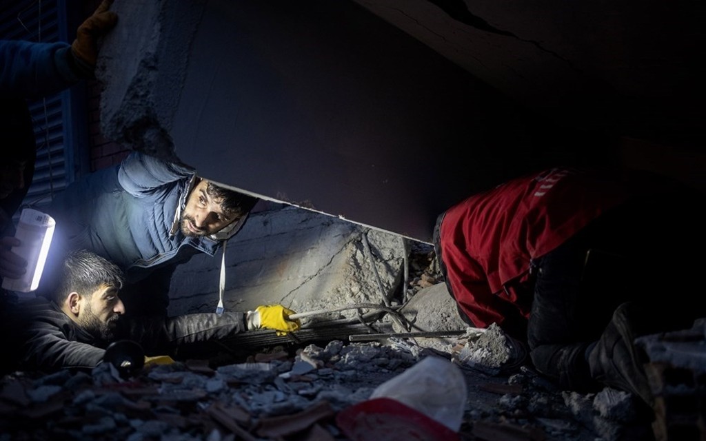 PRIZORI UŽASA IZ TURSKE – Snimak spašavanja dječaka iz ruševina