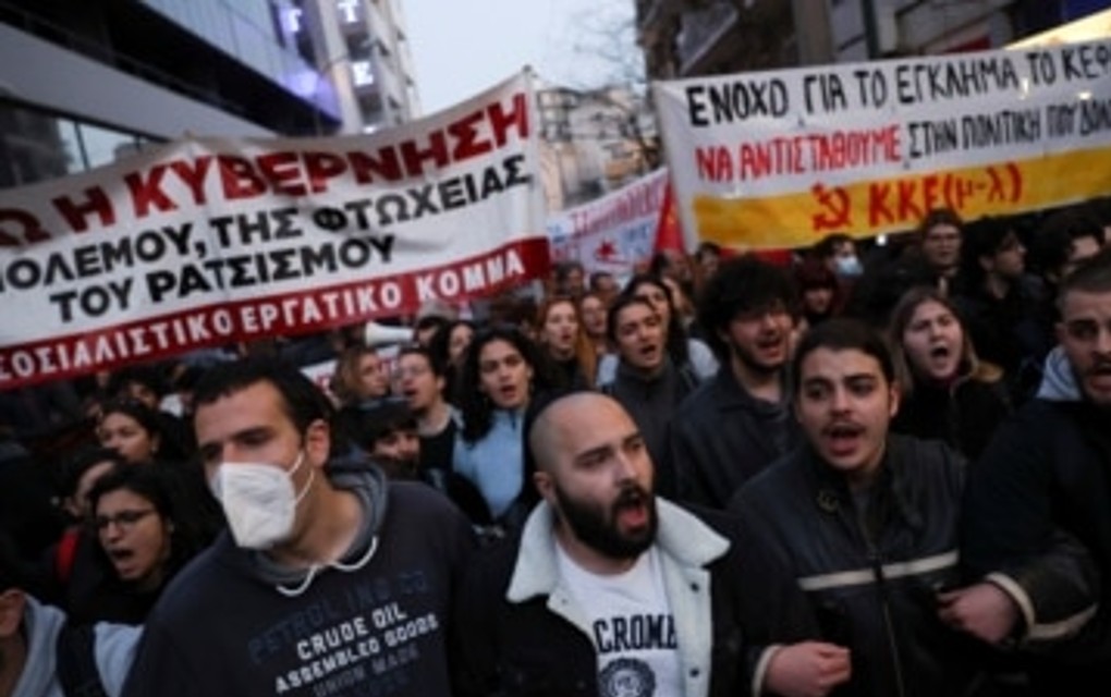 Protest zbog željezničke nesreće: Desetine hiljada ljudi na ulicama u Grčkoj