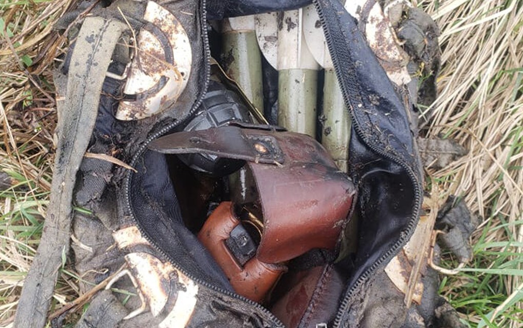Radi se o bombama i tromblonima: U selu kraj Dervente pronađena torba sa minsko-eksplozivnim sredstvima