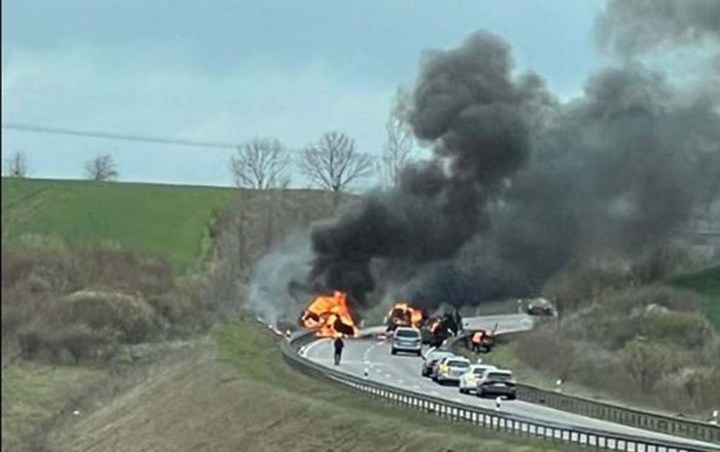 Teska saobraćajka u Njemačkoj, zapalila se tri automobila