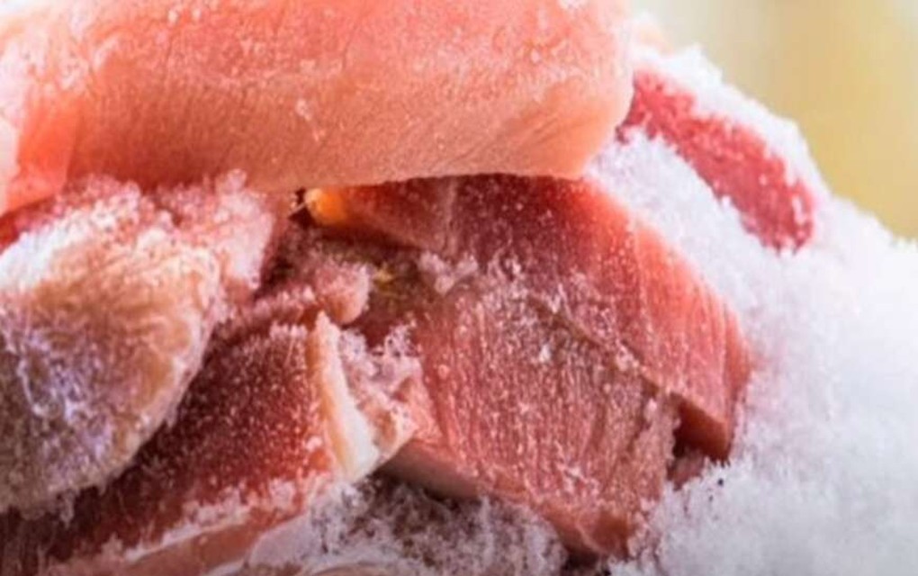 Vodite računa: Budite oprezni kad odmrzavate meso na sobnoj temperaturi