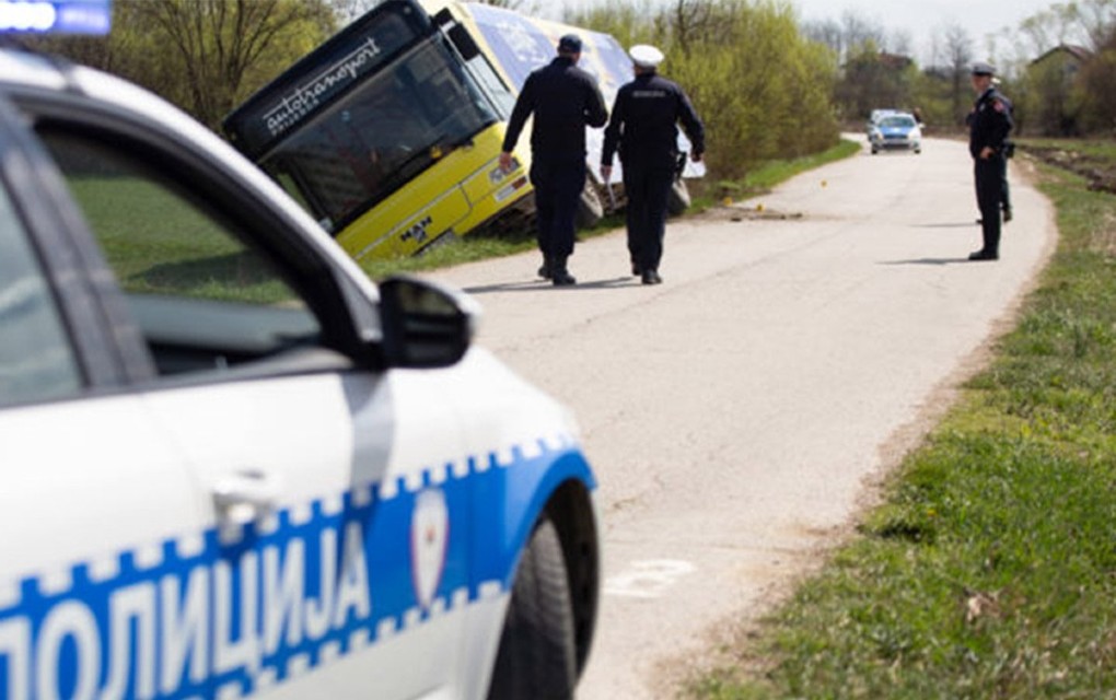 Autobus sletio u jarak, ima povrijeđenih!