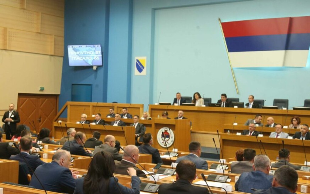 Narodna skupština Republike Srpske podržala povlačenje sudija iz Ustavnog suda BiH