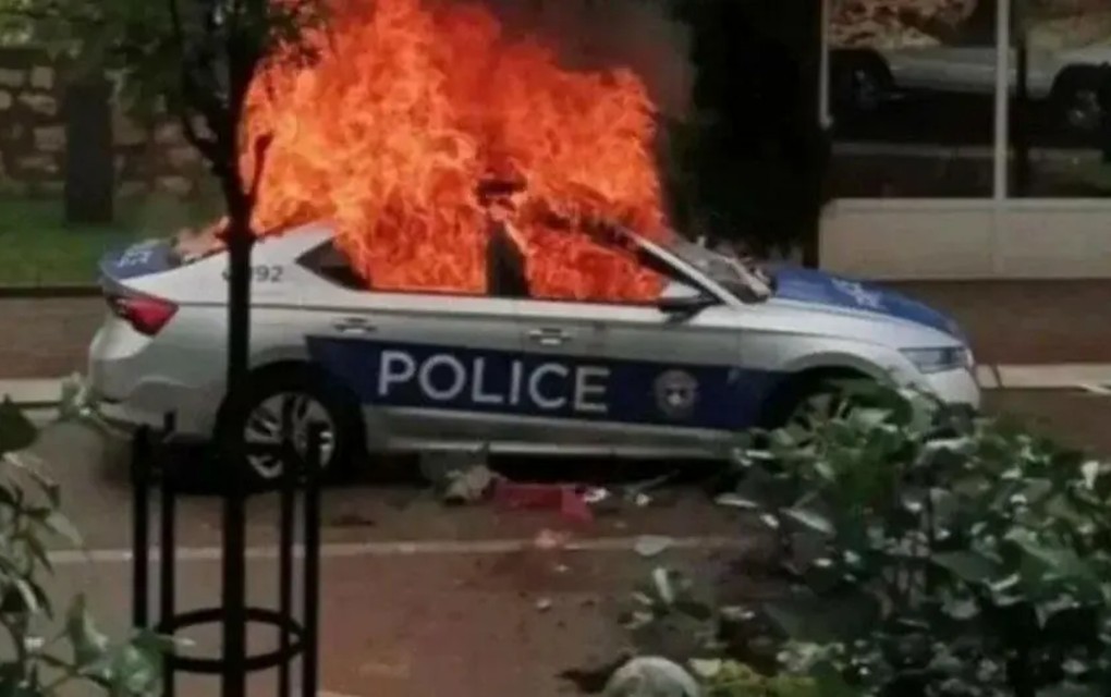 Zapaljen automobil tzv. kosovske policije u Zvečanu