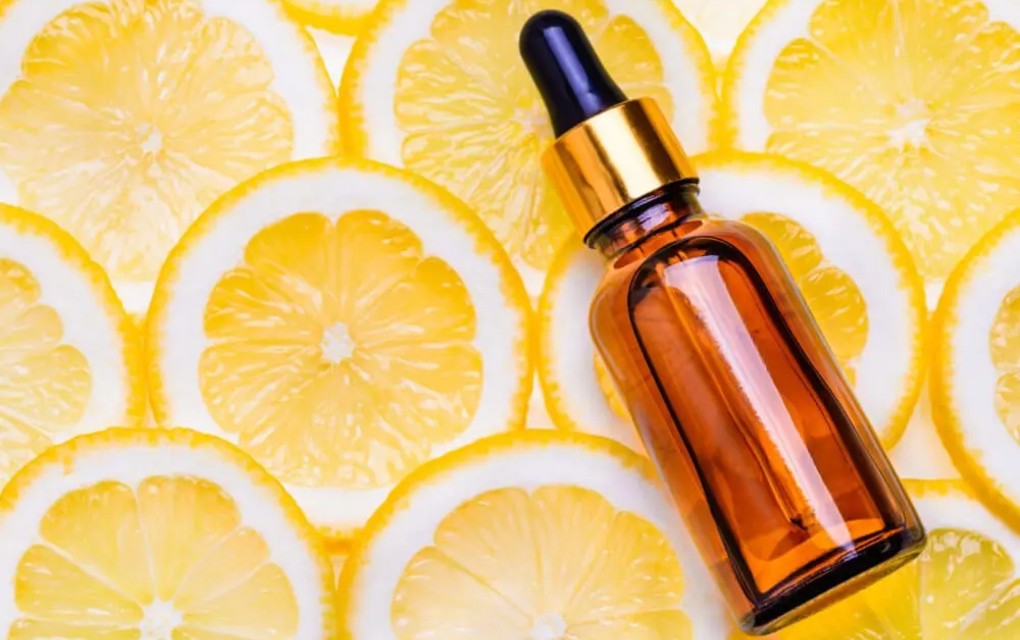 Vitamin C – Detaljan vodič za uvođenje ovog vitamina u vašu beauty rutinu