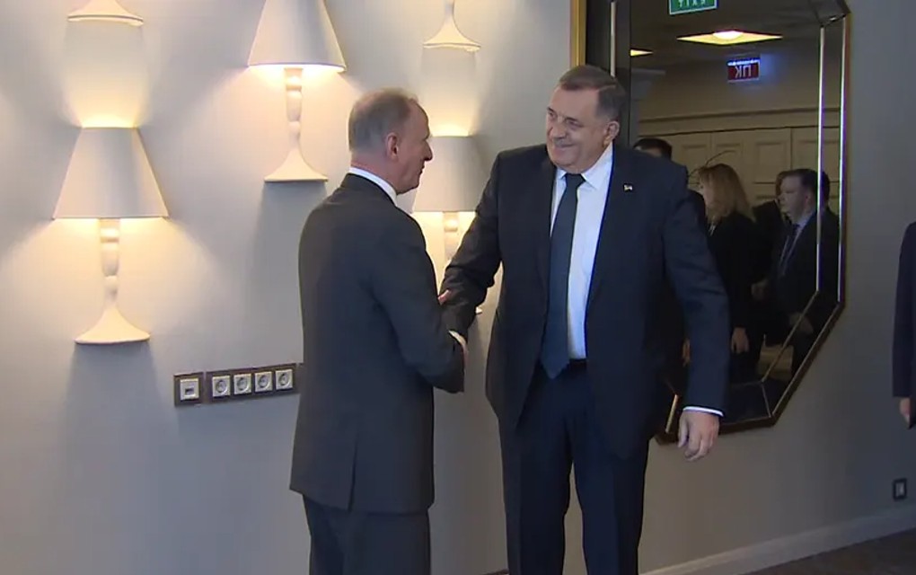 Sastanak Dodika i Petruševa