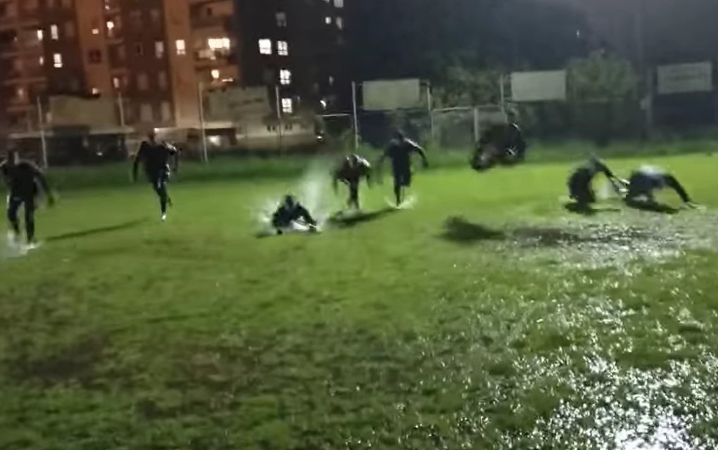 Golmani po noći „plivali“ na BSK-ovom stadionu – HIT VIDEO