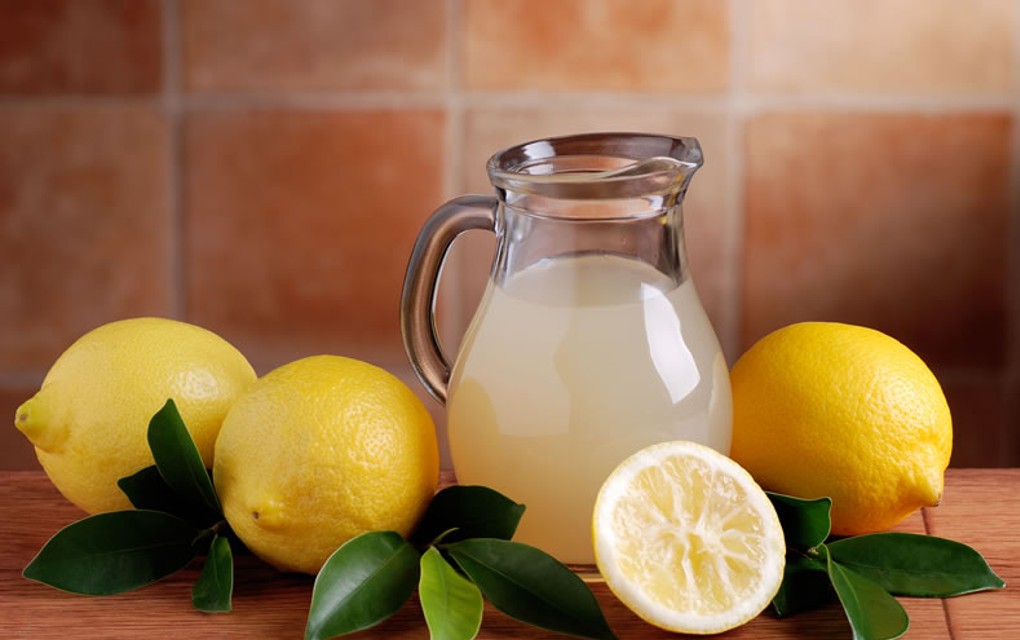 Kombinacija tople vode i limuna izbacuje toksine iz tijela