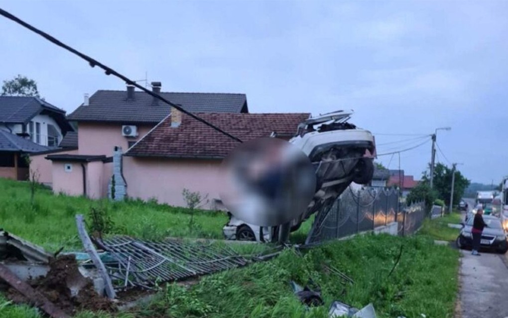 Vozio dijete u Hitnu pomoć pa poginuo – Detalji nesreće u Brčkom