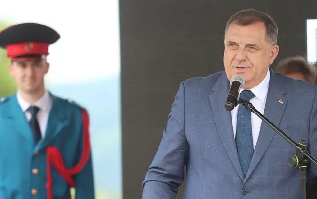 Dodik posthumno odlikovao 60 boraca Vojske Republike Srpske