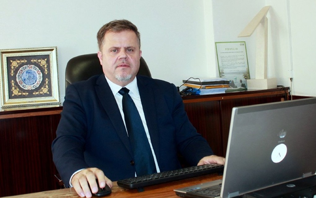 Panika među roditeljima u Lukavcu – NEMA POVRIJEĐENE DJECE:  Gradonačelnik smiruje situaciju ali kaže TEŽAK DAN