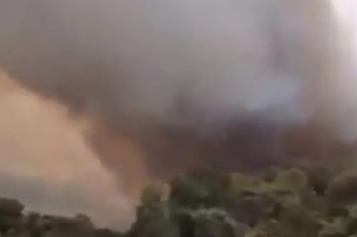Veliki požar u Dalmaciji, gasi ga pet aviona