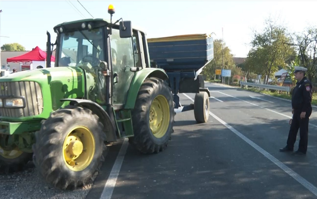 Saobraćajna policija: Sankcionisana 53 vozača traktora